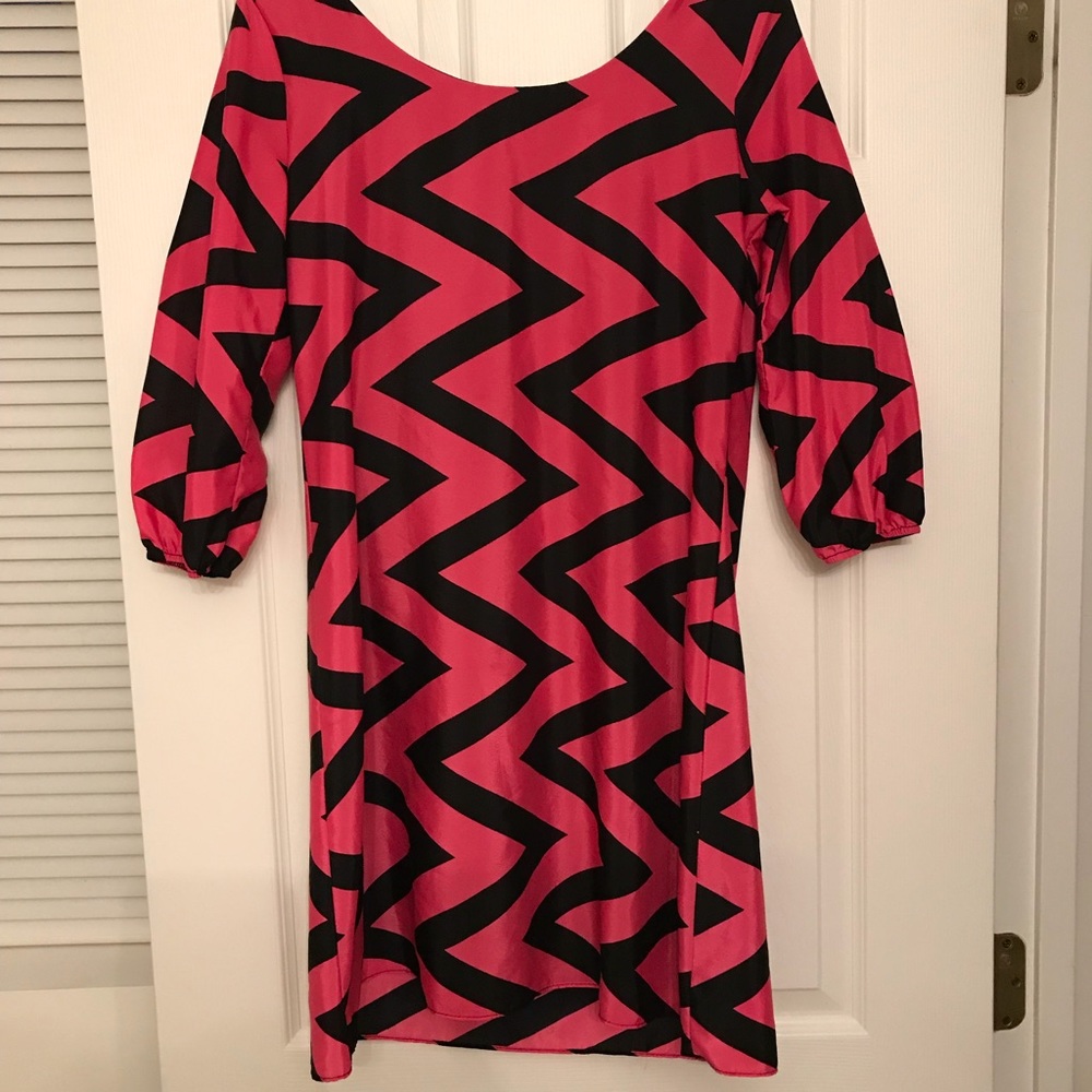 Black and Pink zig zag dress with low back